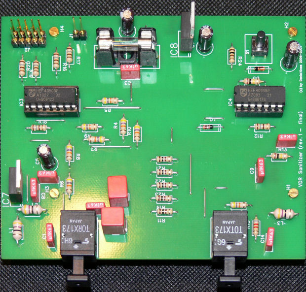 Vorderseite der bestückten Platine